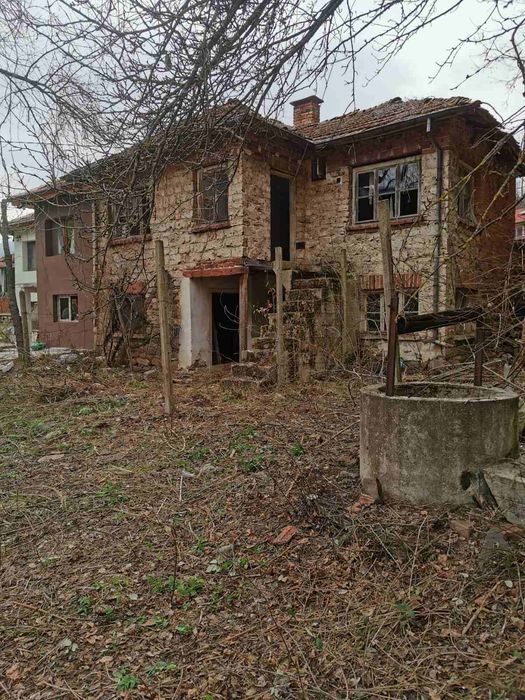 Продава се Къща в Казанлък - 70 кв.м за 139 €/кв.м - Снимка #1