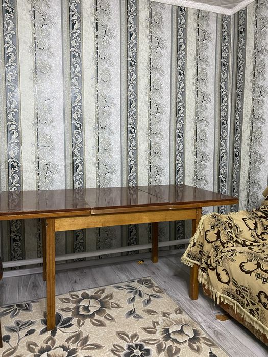продам стол 3 тыс тенге