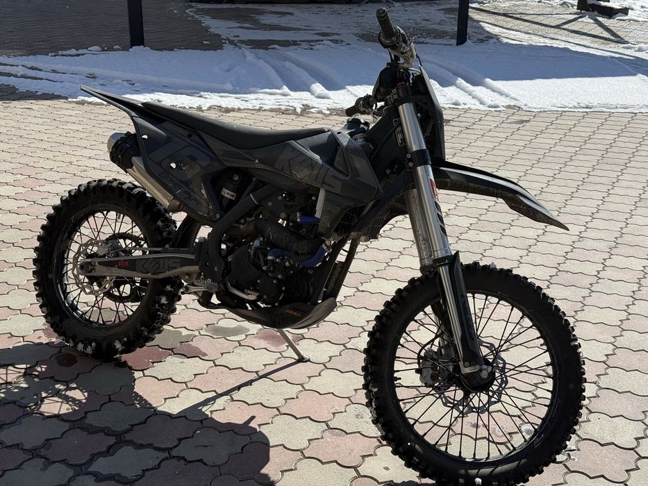 Мотоцикл Эндуро кевс