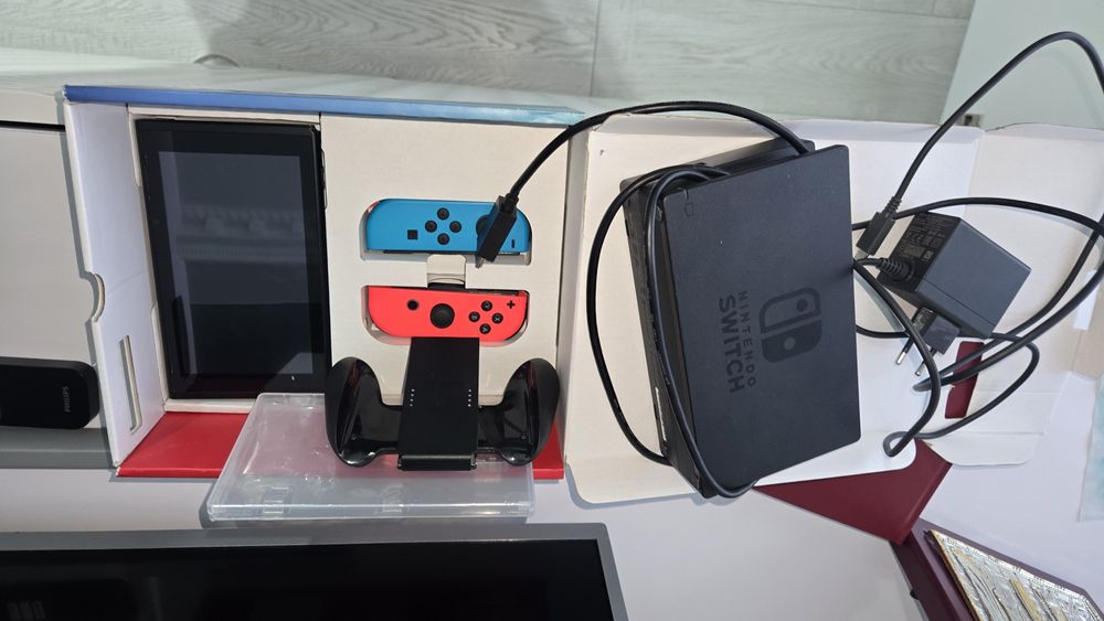 Vând Nintendo switch