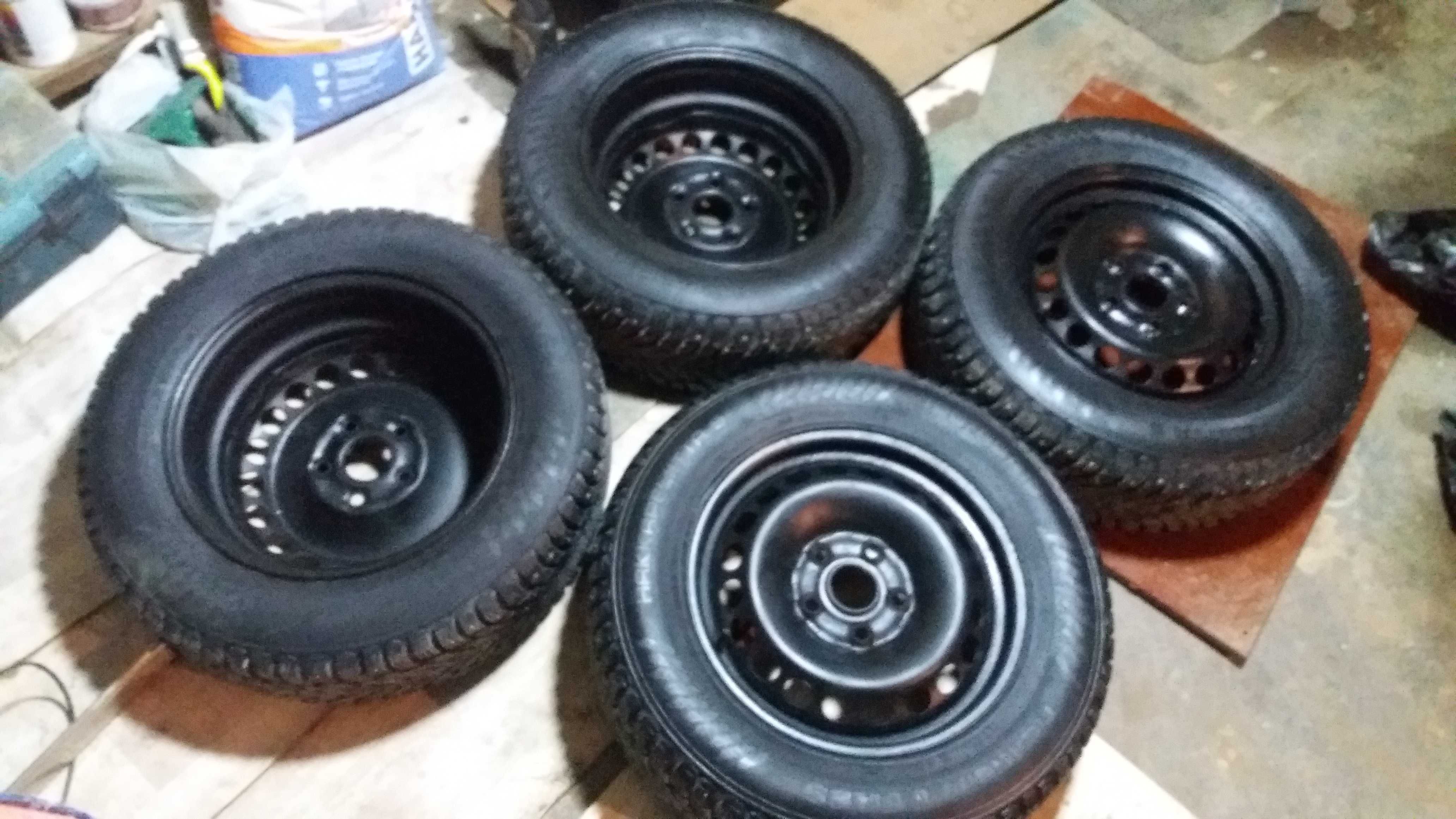 Резина финская шипованная 195/65/R15 c дисками - Колеса в сборе Актобе ...