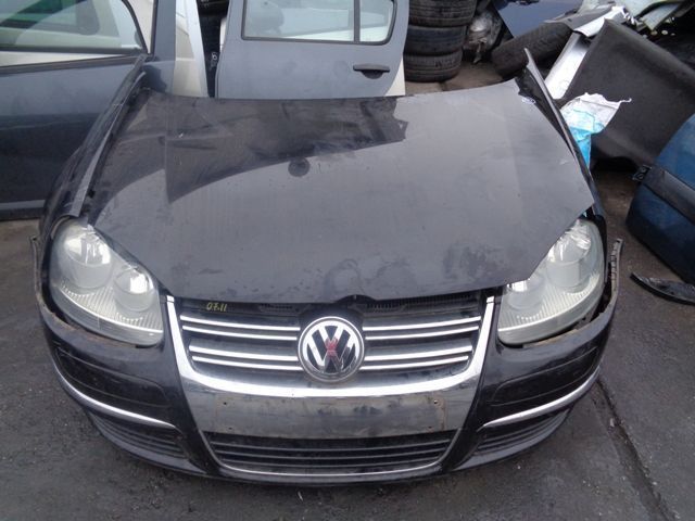 Vand fata completa volkswagen jetta din 2006