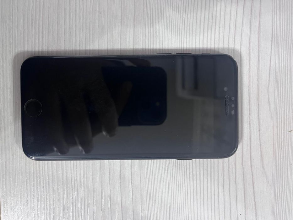 Продам или обмен Айфон SE