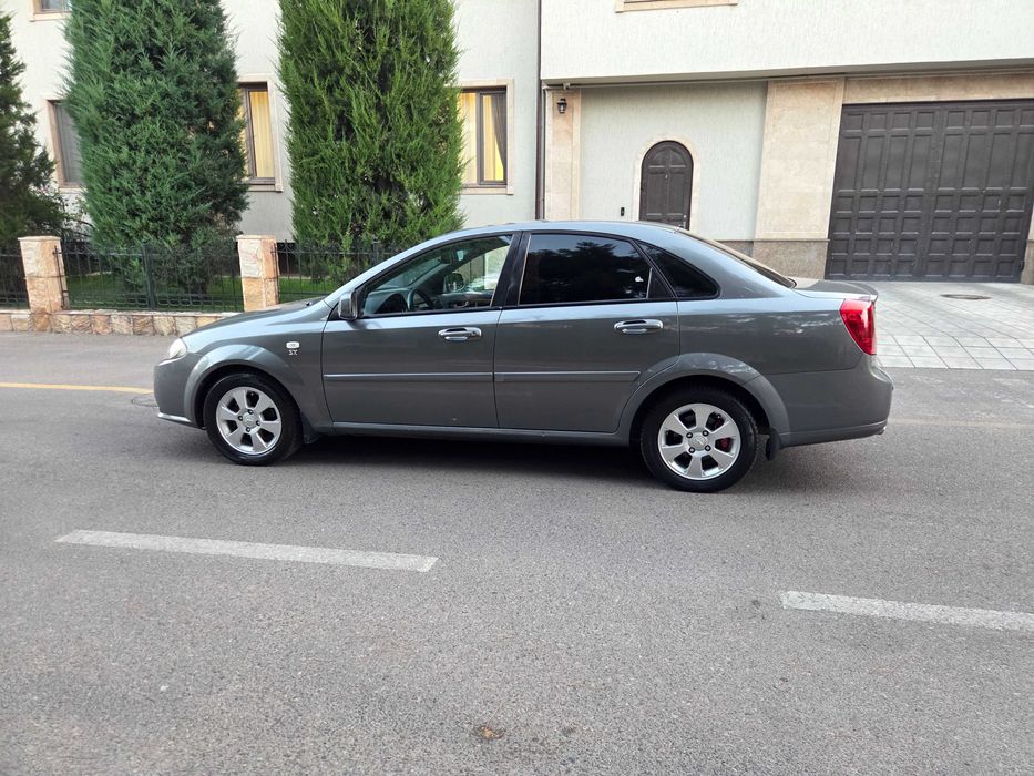 2016 Jentra mercedes salon