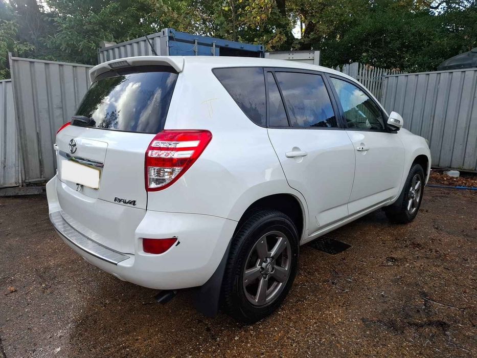 Haion Toyota RAV4 2012 SUV Alb