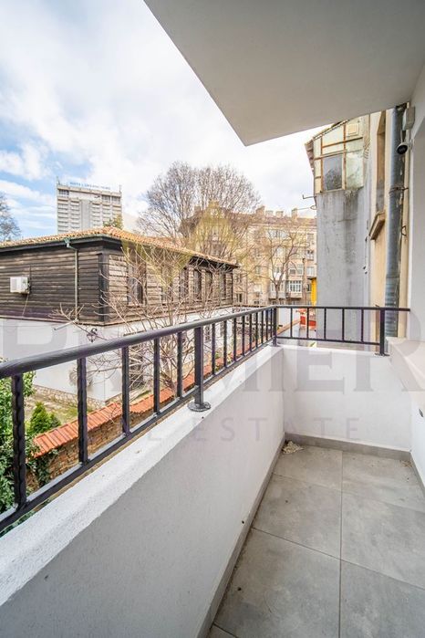 Продава се Двустаен апартамент в Варна, Гръцка махала - 55 кв.м за 2736 €/кв.м - Снимка #11