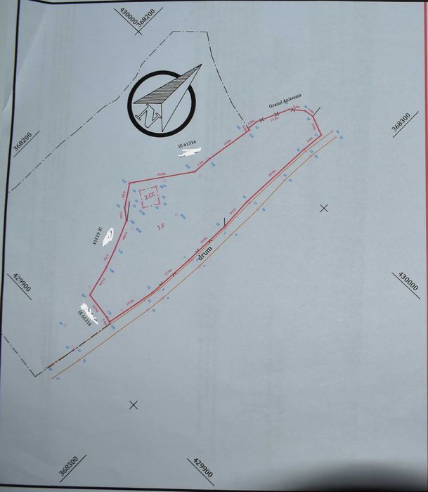 Vând teren+construcție