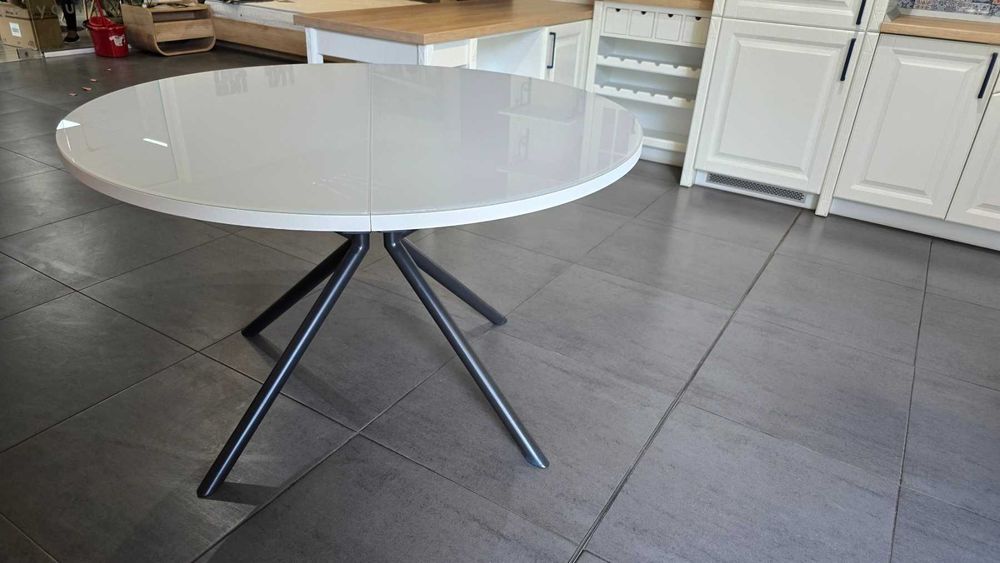 Кръгла трапезна разтегателна италианска маса Connubia 120 см