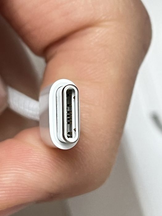 Продам Тайп си кабель от Apple