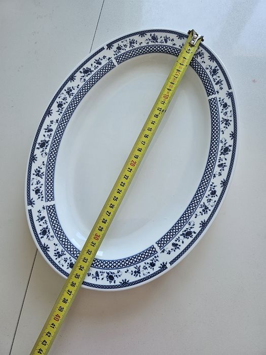 Посуда новая, блюда, тарелки