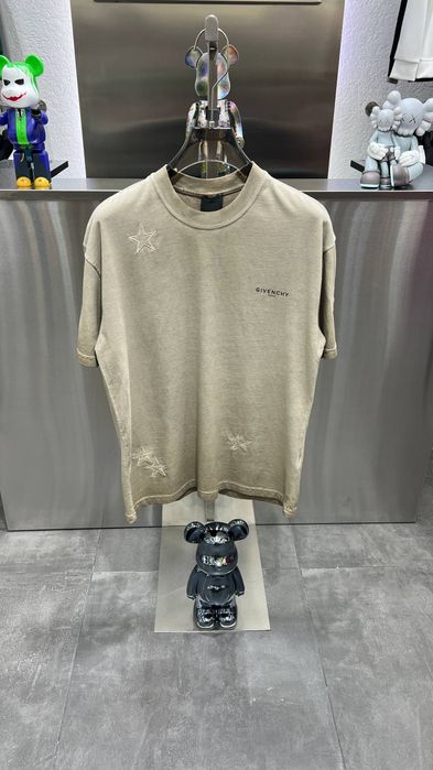 Мъжки тениски различни модели