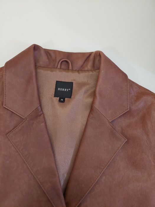 Дамско кожено сако