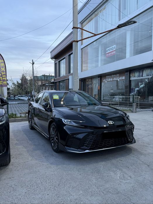 Toyota Camry 2.0 Hybrid (без пробег). 2026 Restyling