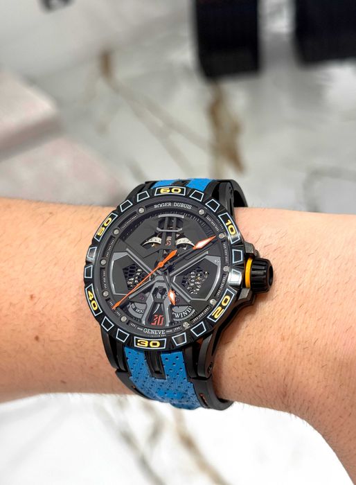 roger dubuis exvalubir синьо