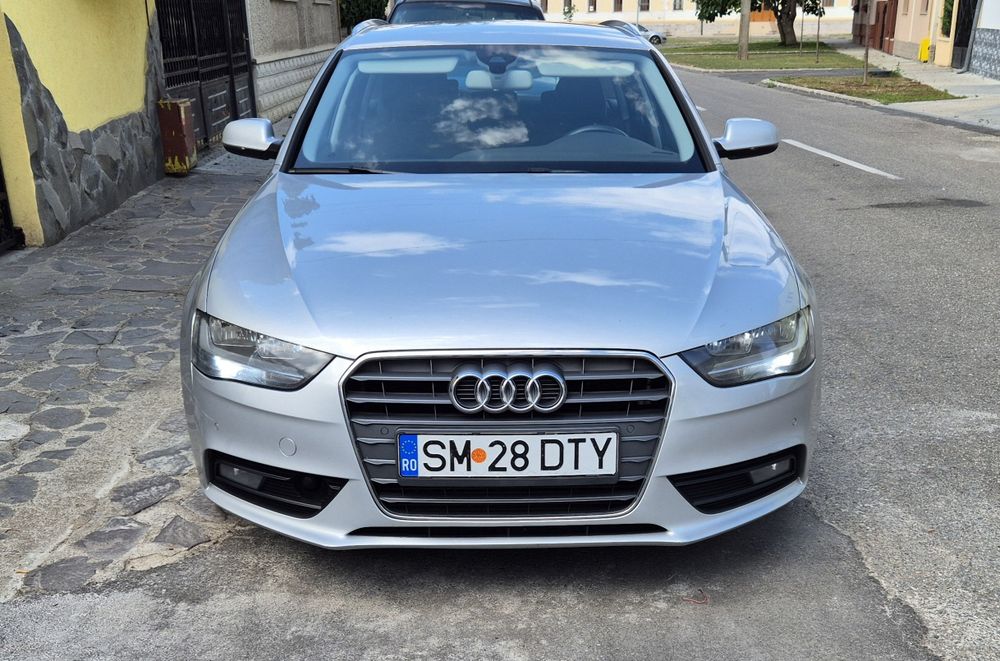 Audi A4 B8 Facelift Avant 2.0 TDI 177 CP Automat | Pachet Sport | ACC / Lane Assist | Preț: 6.900 €