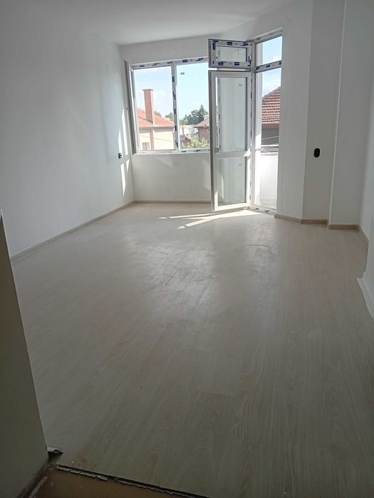 Продава се Двустаен апартамент в Монтана, Широк център - 55 кв.м за 1669 €/кв.м - Снимка #2