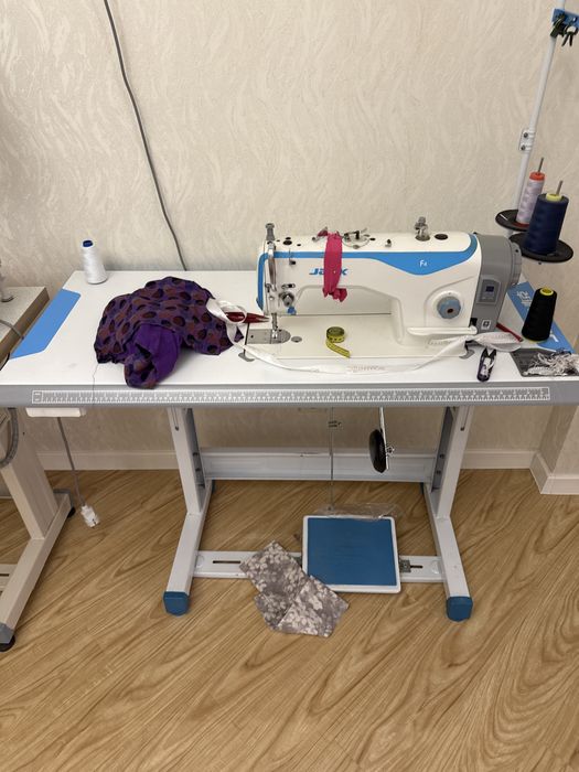 Швейные машины и  оверлок JACK