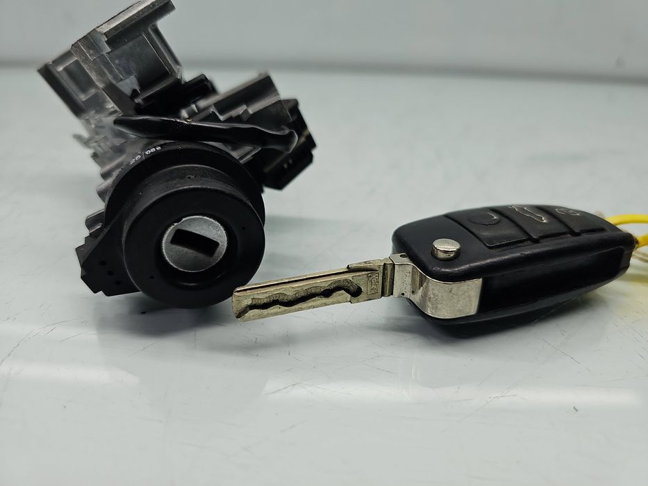 Contact cu cheie AUDI A3 (8P1) [Fabr 2003-2012] 1K0905865 2.0 TDI CBBB