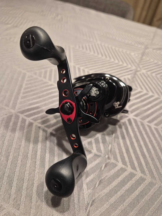 Продавам baitcast Abu Garcia Revo 4 SX – 6.6:1