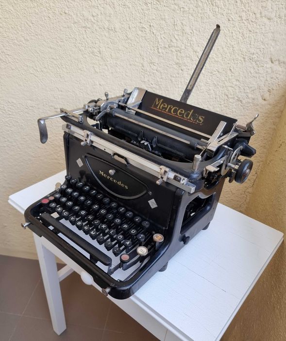 Masina de scris veche, Mercedes, model rar
