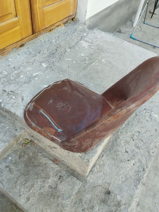 Продаю кресло  каркас железный