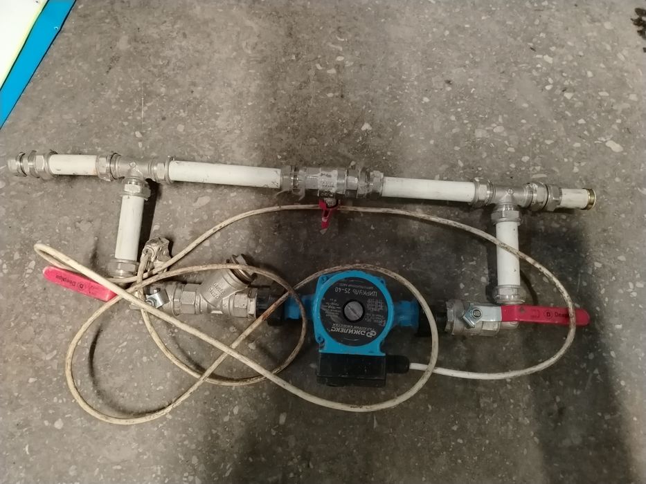 Насосциркуляционный  отопления