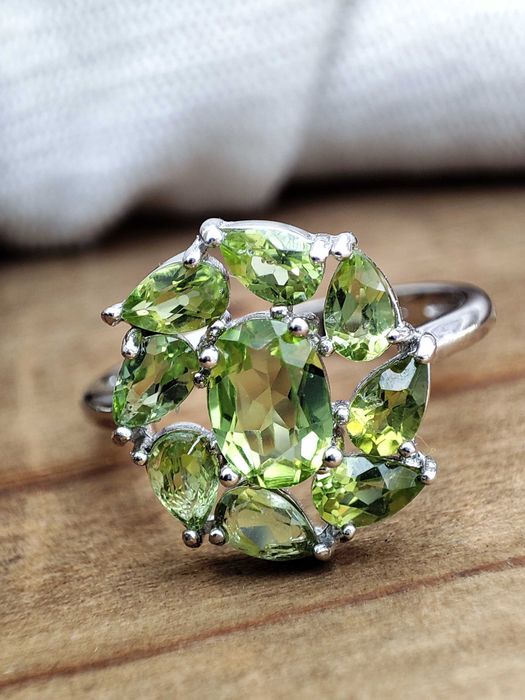 925-Inel Argint Cu Peridot Masura 17.5