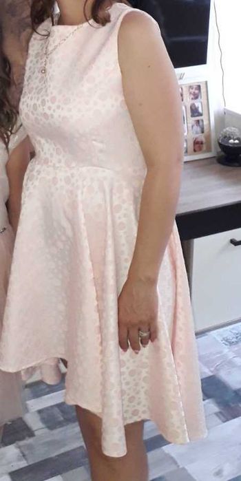 Официална рокля Л р/ер, отговаря на М