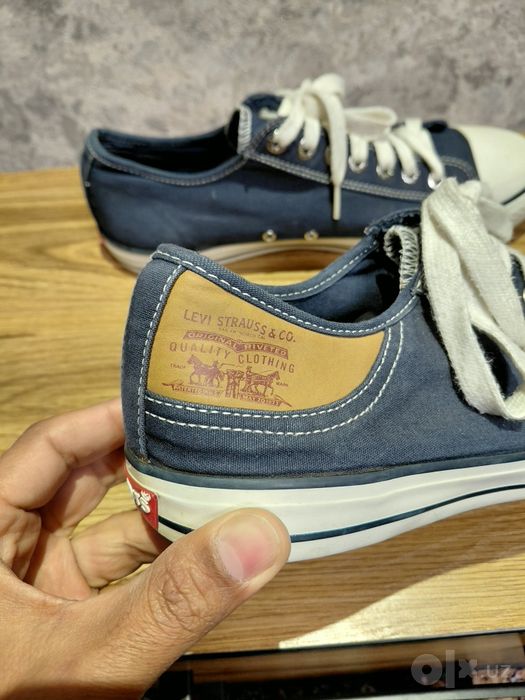 Оригинальные кеды Levi’s