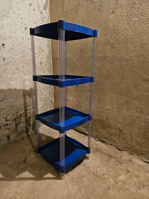 Продава се нов пластмасов стелаж