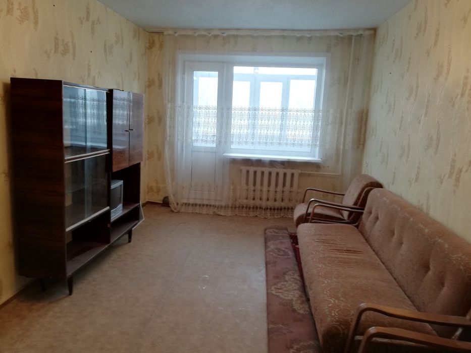 Продам 2 ком квартиру на 4 этаже