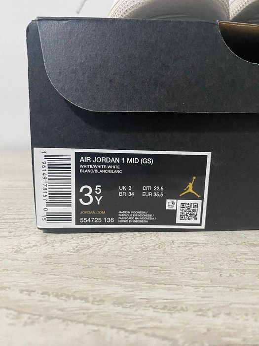 Nike Air Jordan 1 Mid Marime 35.5