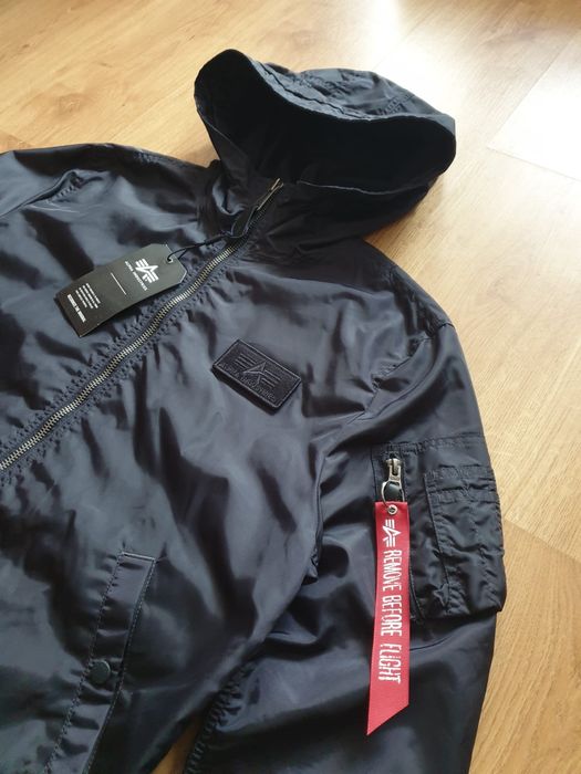 Alpha Industries Ma-1 Hooded Navy Bomber Jacket L