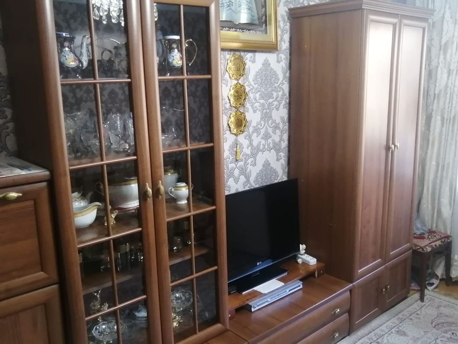 Горка, Стенка в гостинную