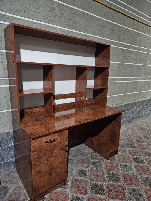 Компьютерные стол