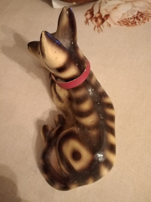 Колекция статуетки от българска керамика от соца