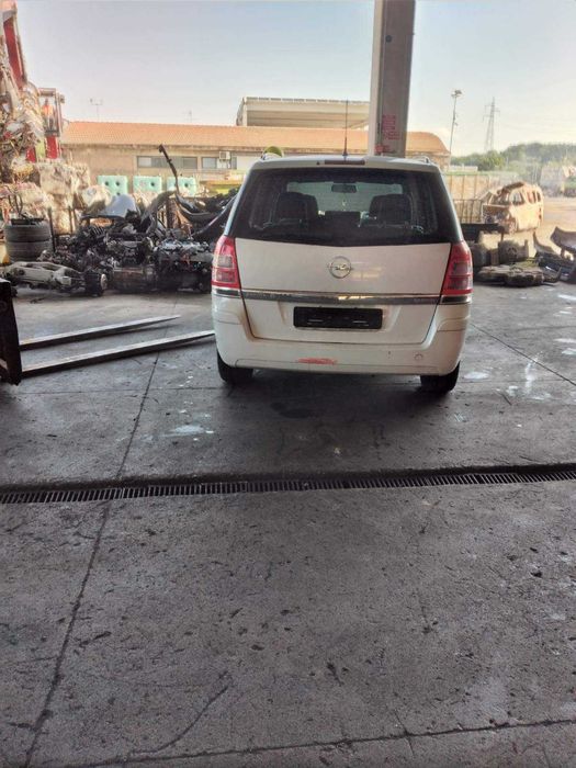 opel zafira 1.6/1.8 2012 опел зафира 1.6/1.8 2012