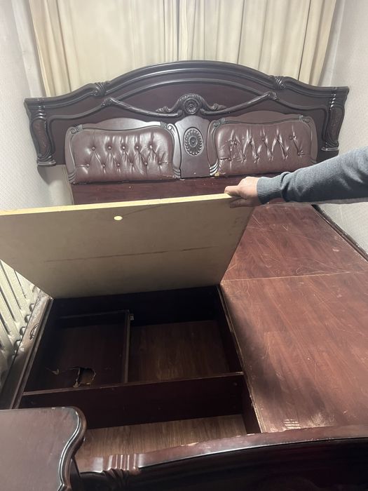 Отдам даром Спальний гарнитур