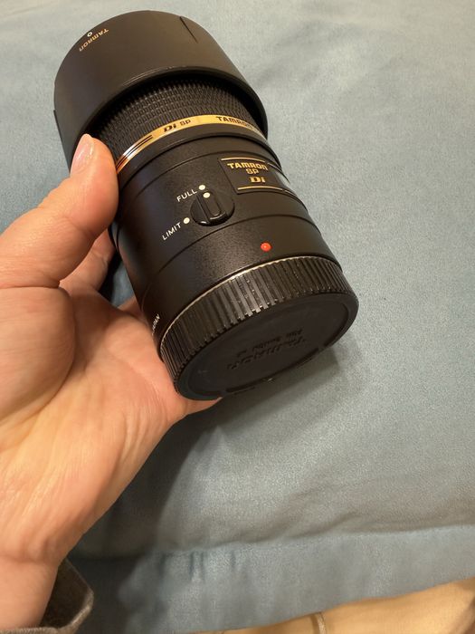 Продается макро объектив 90mm для canon