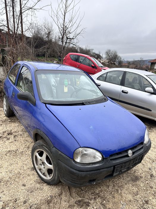 Opel Corsa B 1.2 бензин на части – здрав мотор и скорости