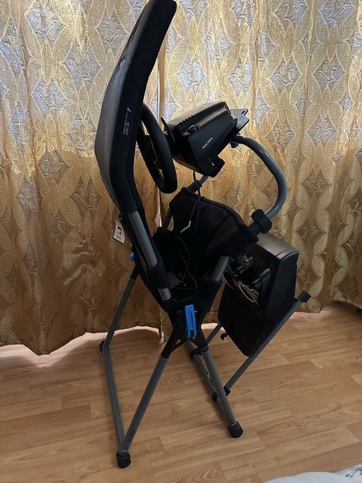 Vand volan Logitec cu Playseat si VR