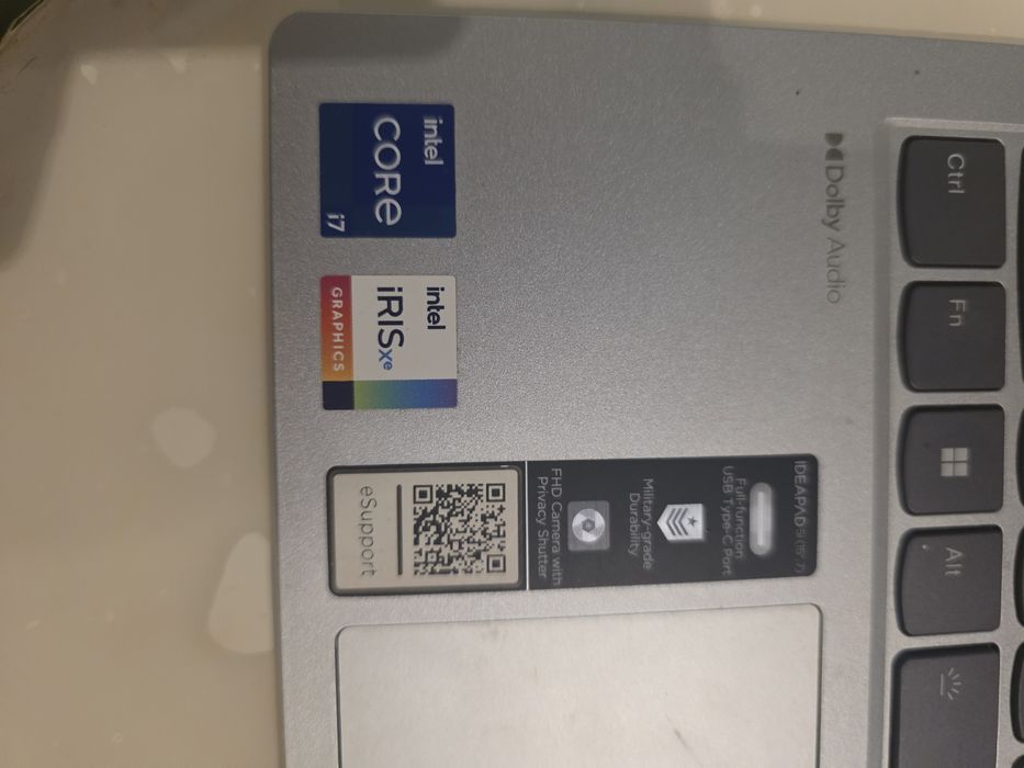 Laptop lenovo idea pad 5 15lAL7 cu placa de bază defectă