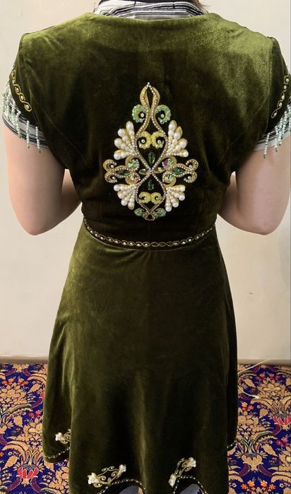 одежда куртка от5000 тг до 60000