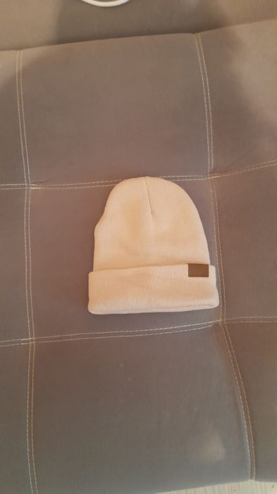 Продам шапочку женскую, подростковую