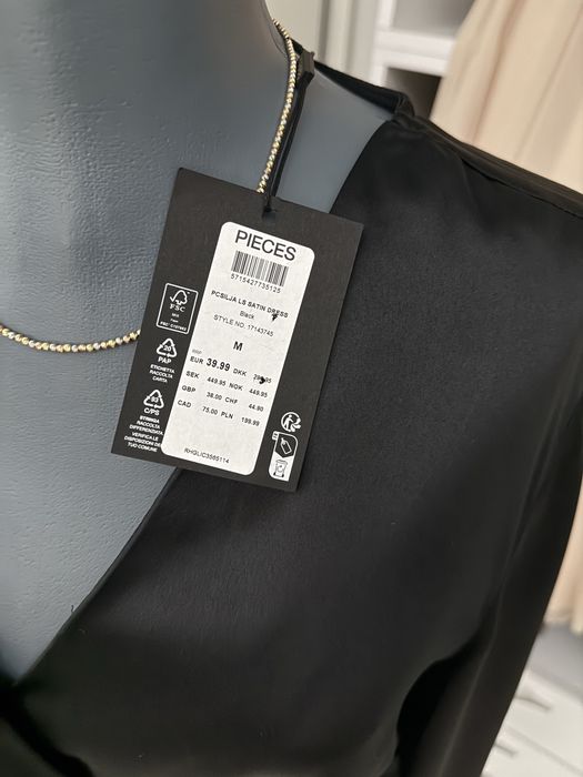 Rochie PIECES-cu eticheta