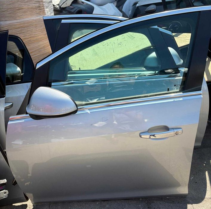 Usa stanga fata fara oglinda  , Opel Astra J limuzina 2014