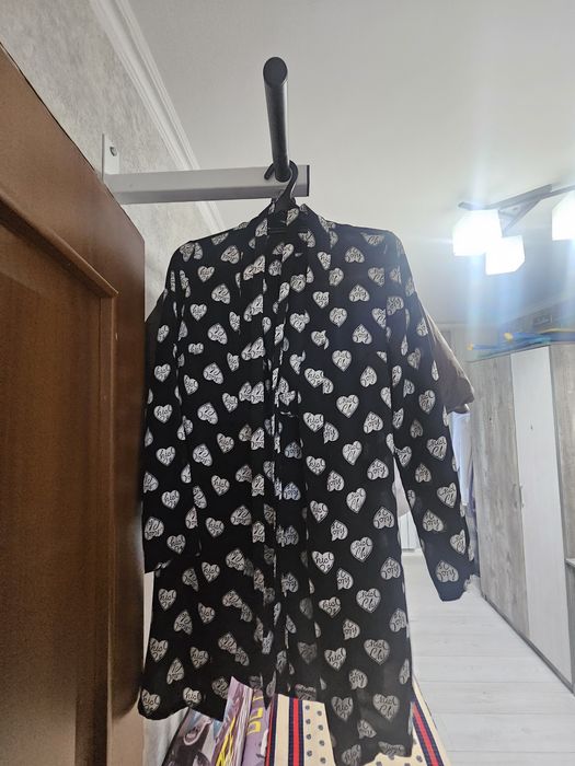 Продам платье,рубашки