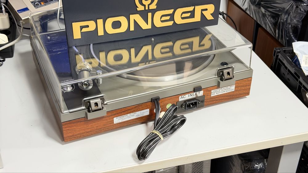 Pioneer PL-1120 | Pick-up Vintage Hi-Fi | Belt Drive | 2 Viteze | Brat S-Shaped | Made in Japan