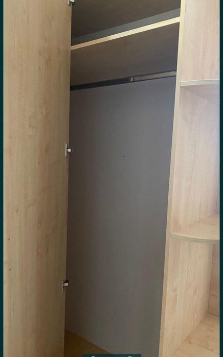 Продам шкаф в прихожую