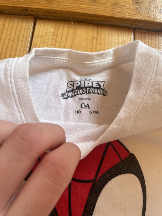 Страхотен комплект за момче с тениска и къси панталонки H&M